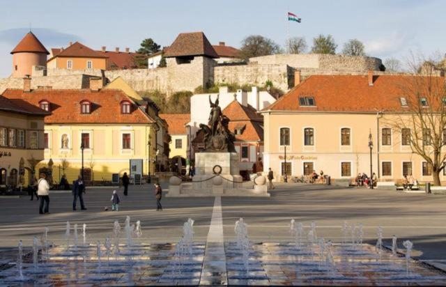 Fortuna Apartman Mini Eger Exterior foto
